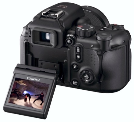 Fujifilm FinePix S9600 (Schwenkbarer Monitor)