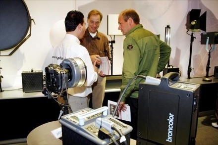 Photokina 2006: Stand von Broncolor