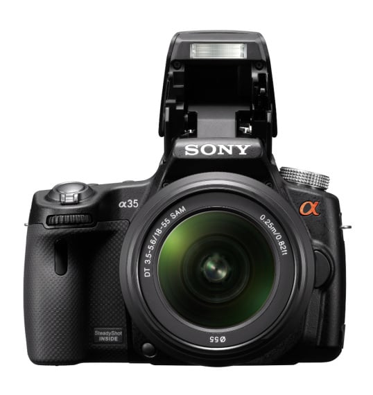 Sony Alpha SLT-A35 (Vorderseite)