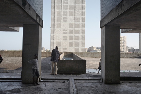 Guy Tillim: Apartment Building, Avenue Bagamoyo, Beira, Mozambique, 2008