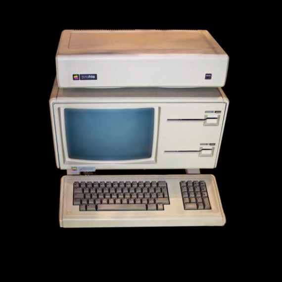 Apple Lisa, mit Festplatte auf dem Monitor