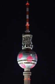 Berliner Fernsehturm im WM-Fieber