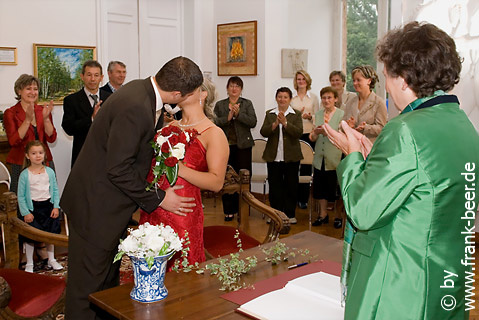 05-hochzeitskuss