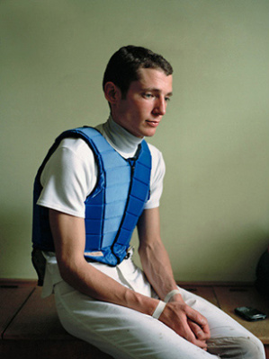 Portraits von Jockeys nach dem Rennen