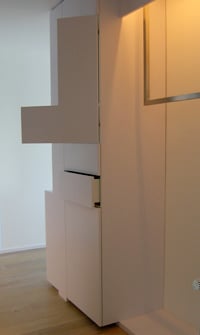 Garderobe z.T. geöffnet