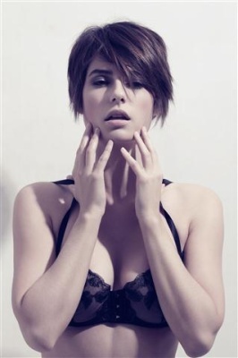 Make Up: Anna Tsoulcha Model:Sandy K Fotograf: Oliver Meyer