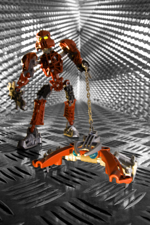 Bionicle mit Krabbe