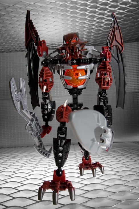 Bionicle mit Kugel