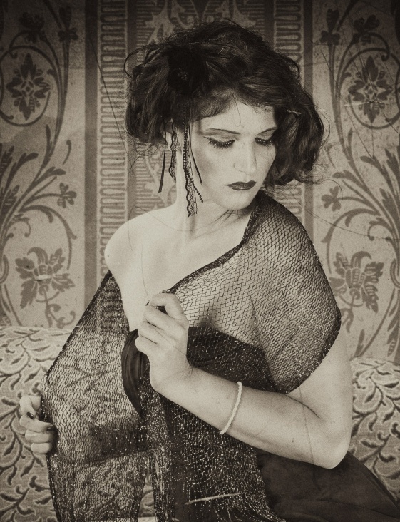 20er Jahre Shooting Fotograf*Blendwerk Freiburg* Modell *Jaye*