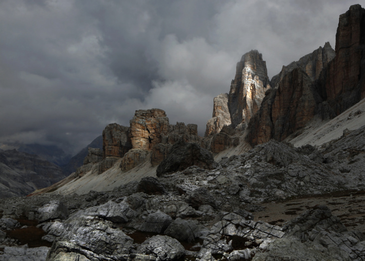 Dolomiten, Lagazuoi, wechselhaftes Regenschauerwetter