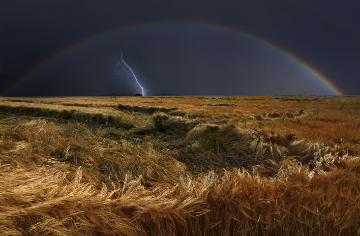 The Storm is over. Strohgäu bei Stuttgart. Die Gewitterzelle zieht ab.