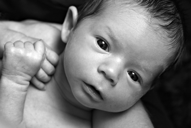 baby portrait, still bild, schwarzweiss foto