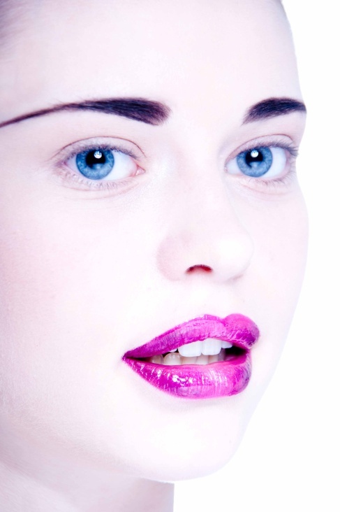 Visa, Julia Heyns