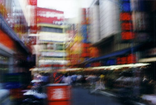 f0226-04, Straße in Shinjuku, einem Stadtteil von Tokyo.