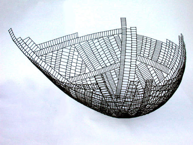 „Antares“ Schale aus 2 mm Stahldraht, Länge 60 cm