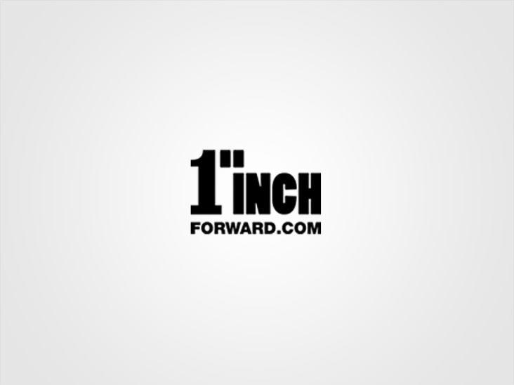1inch forward Logo