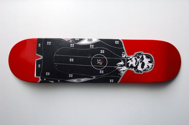 Target – Papier / .45 ACP auf Skateboard