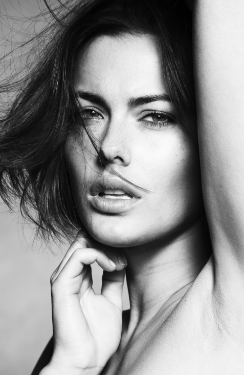 Fotograf: Kai Weissenfeld I Make Up& Hair: Anna Tsoulcha I Model: Alena Otto