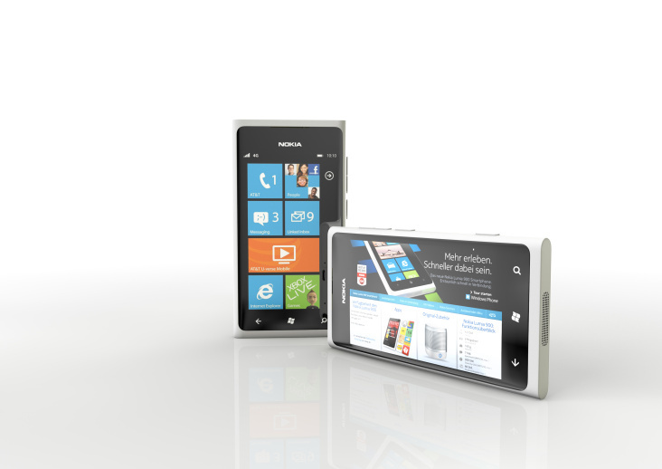 Nokia Lumia 800 Phone
