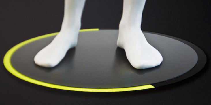 During the scanning process, one’s feet are rendered in real time on the screen