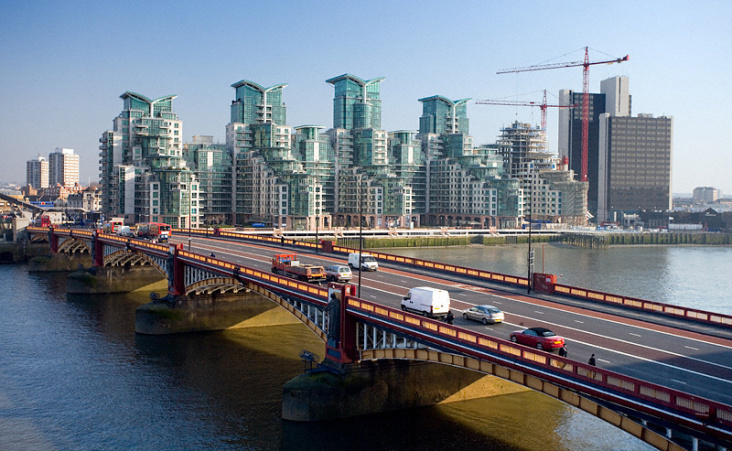 VAUXHALL BRIDGE—LONDON