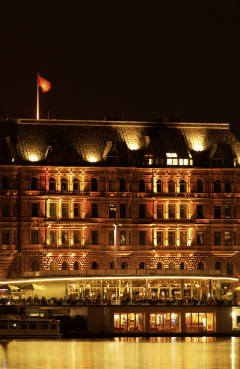 Hamburger Hof bei Nacht