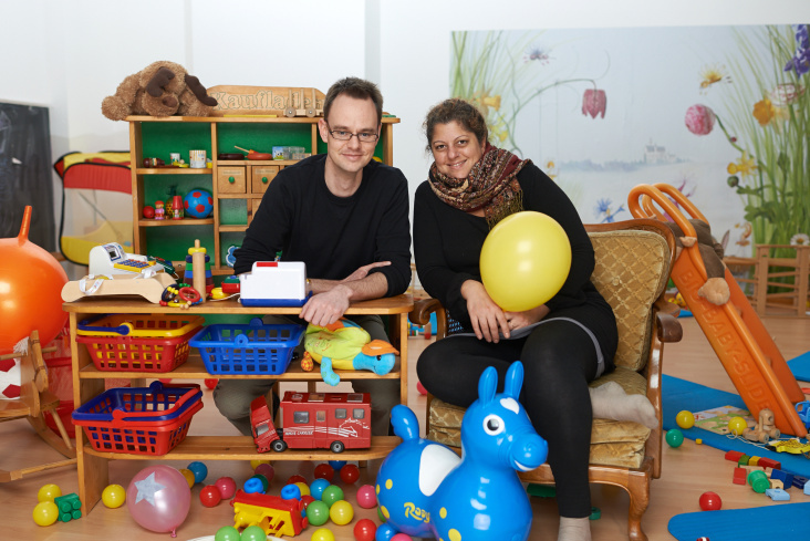 Monira Helmy (Spielwerk), Oliver Koschmieder (brandrevier) im Spielwerk in Essen