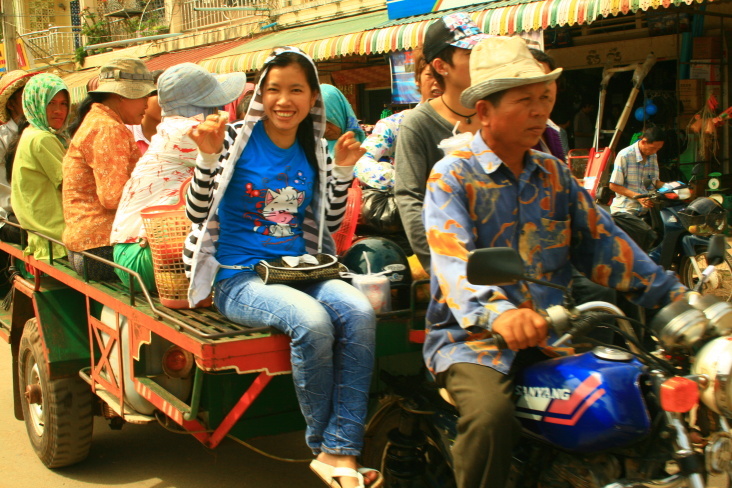 streets of kampot, cambodia