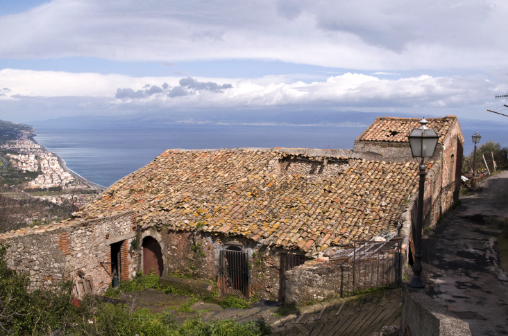 Farmhouse – Forza d’Agro – Sicily – Italy