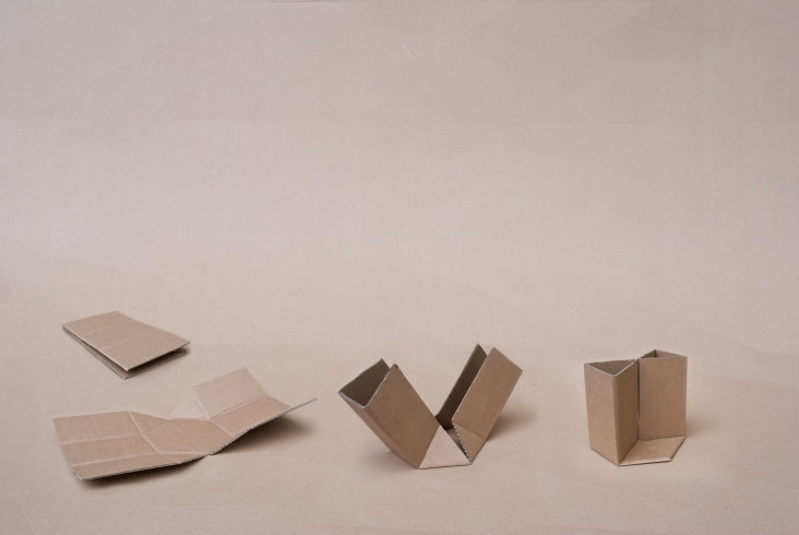 Cardboard: Bewegliche Struktur