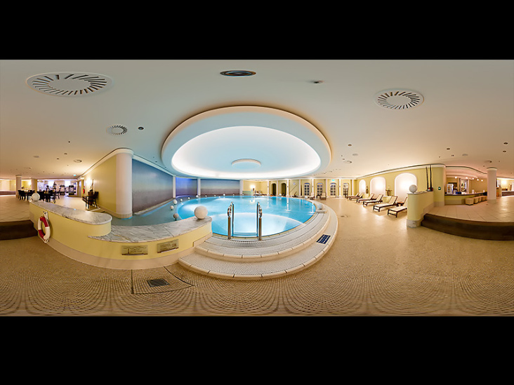 Hotel-Spa – Pool