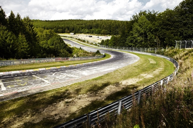 A Racetrack backplate by MAGROUND