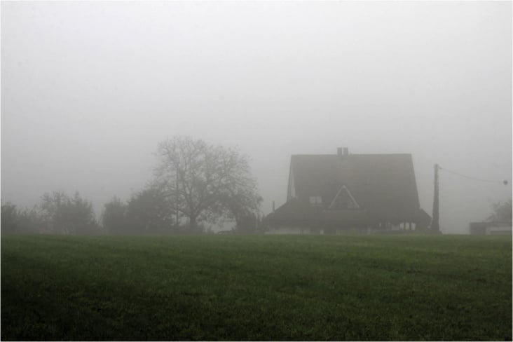 Haus im Nebel