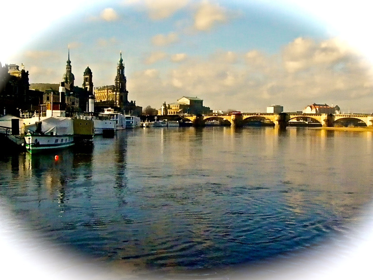 Am Elbe-Ufer