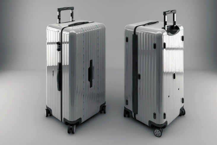 3D studio shot of Remowa suitcase