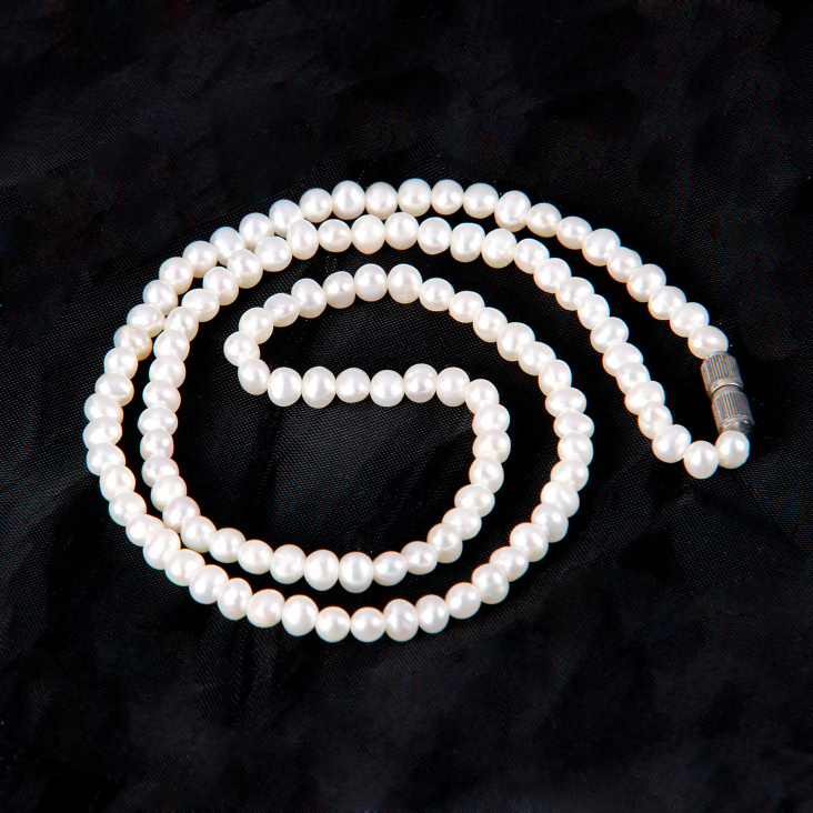 Weiße Perlen