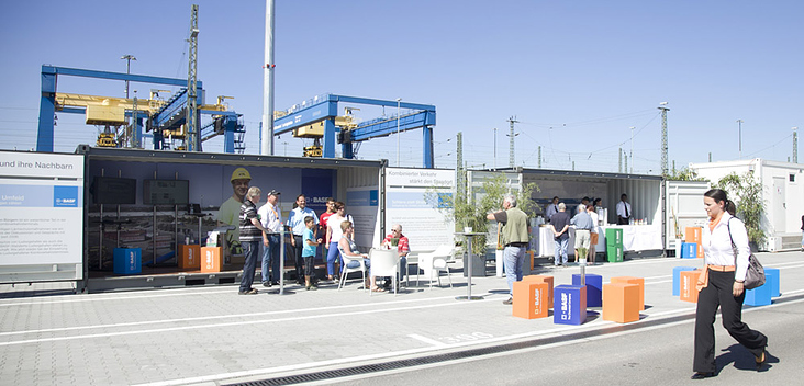 KVT Eröffnungsfeier, Großformate für Ausstellungsflächen