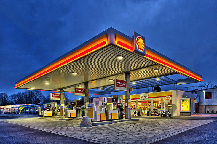 Tankstelle – Nacht