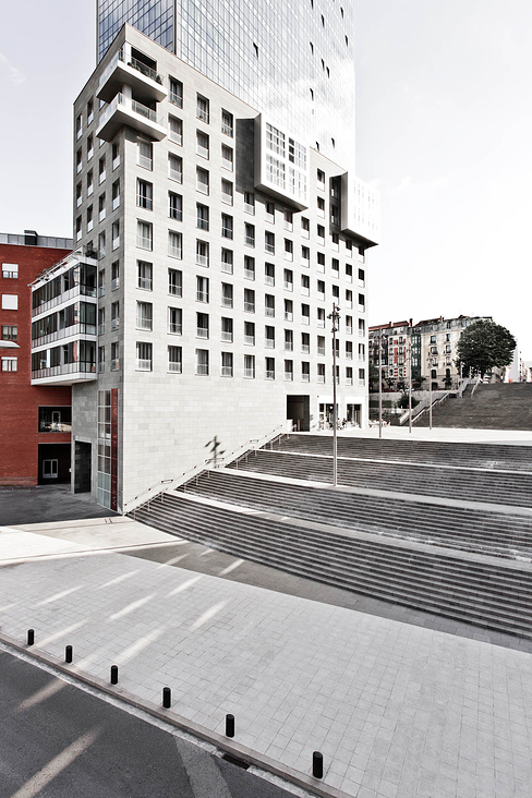 Nils Hendrik Mueller: Transportation / Bilbao 2014