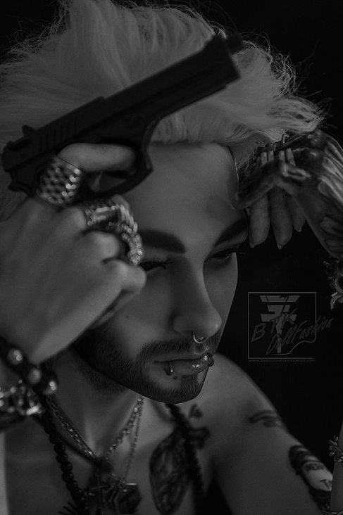 Bill Kaulitz ‚Love who loves you back‘ Shot 4