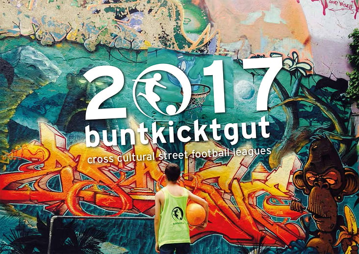 Buch : bunt kickt gut – internationale straßenfussball liga Kalender 2017