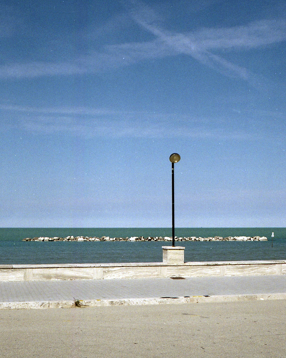 Waiting for the season / Analog / Italien, 2012