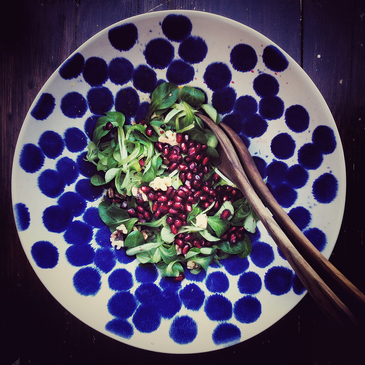 Foodstyling und Foodfotografie: Feldsalat mit Granatapfel