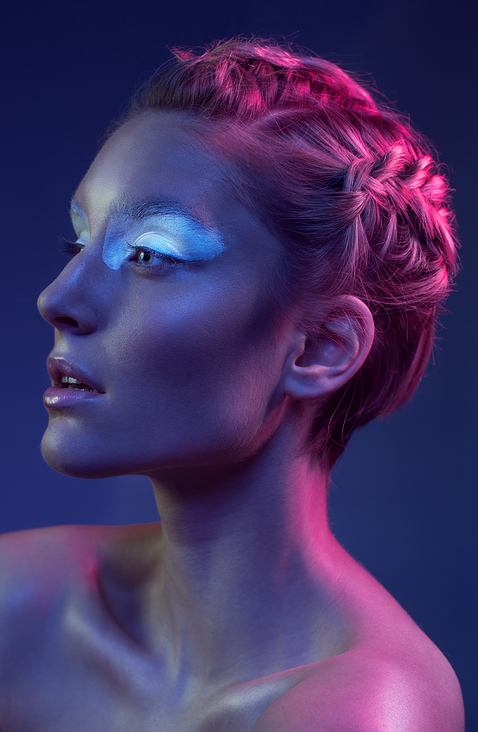 Photographer: Felix Pöhland – Model: Kim Hnizdo – Hair/Makeup: Julia Mallm