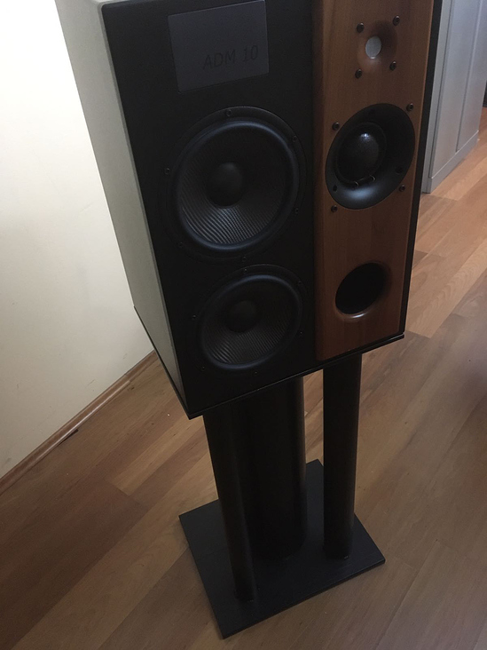 Custom Speakerstands