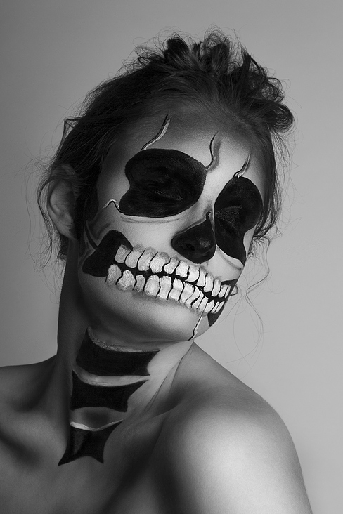 Skull. Model: havannia, Foto: Saskia Kolasinski