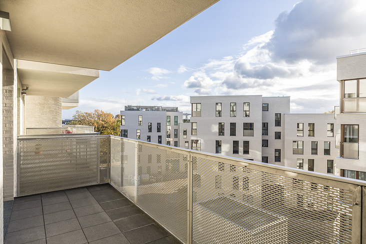 Wohnen im Park Berlin – Ausblick vom Balkon