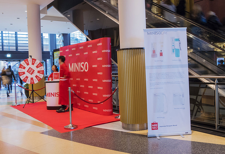 Rollup (Eventdesign) | MINISO-Store, Alexa-Berlin
