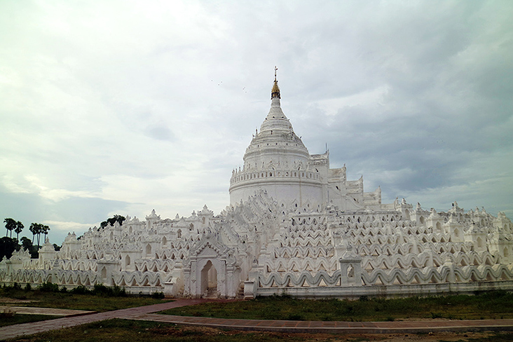 White Pagoda Minguin