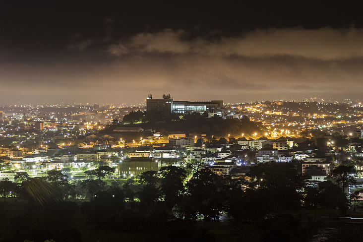 „Yaoundé @ night“ – FOTOGRAFIE